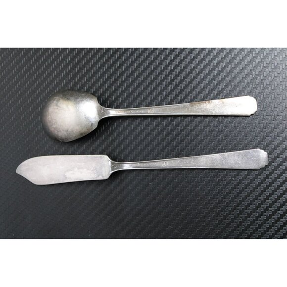 41 Pc. Flatware Set, Friendship by International Silver - WM Rogers & Son Stainl - Picture 6 of 12